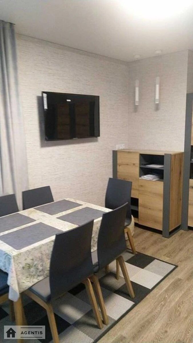 Здам квартиру 3 кімнати, 74 m², 8 пов./25 поверхів. 13, Костанайська вул., Київ. 