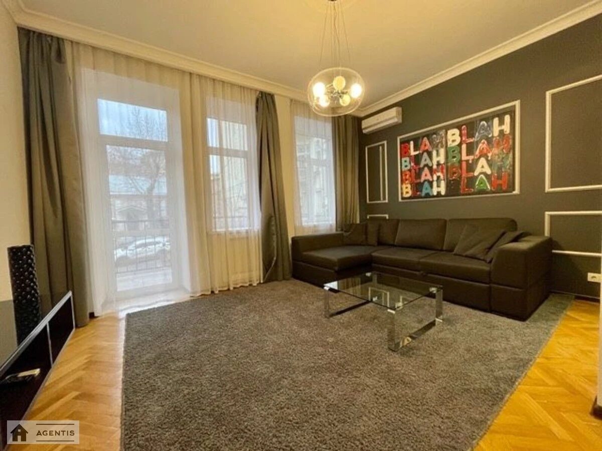 Apartment for rent 1 room, 34 m², 2nd fl./5 floors. 12, Antonovycha vul. Horkoho, Kyiv. 