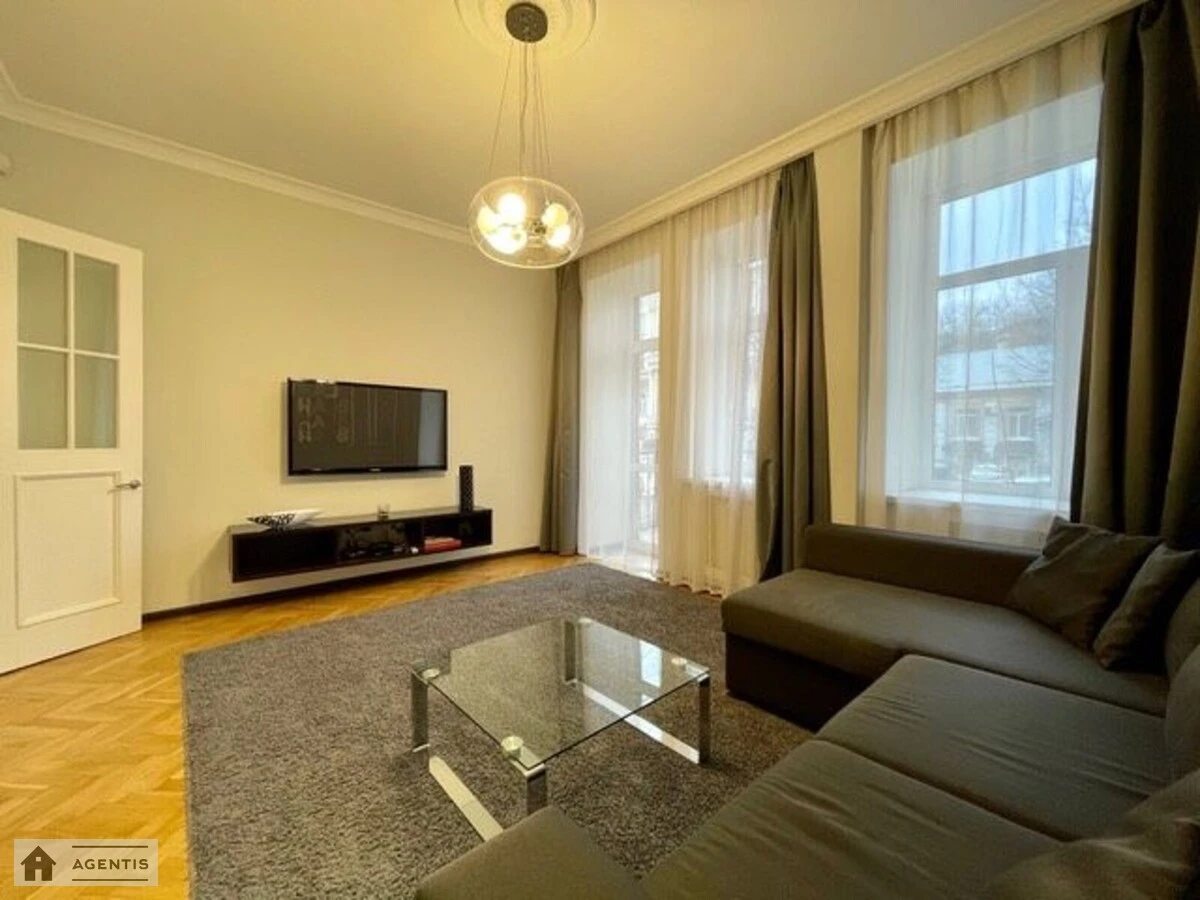 Apartment for rent 1 room, 34 m², 2nd fl./5 floors. 12, Antonovycha vul. Horkoho, Kyiv. 