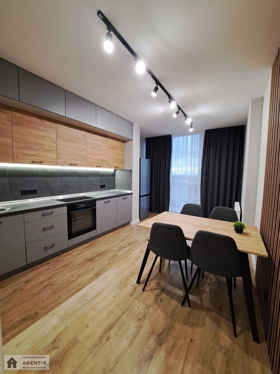 Сдам квартиру 1 комната, 42 m², 25 эт./25 этажей. 40, Ревуцкого 40, Киев. 