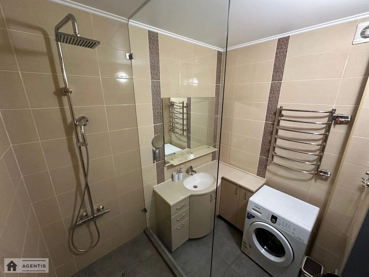 Здам квартиру 3 кімнати, 103 m², 5 пов./13 поверхів. 83, Юрія Іллєнка вул. (Мельникова), Київ. 