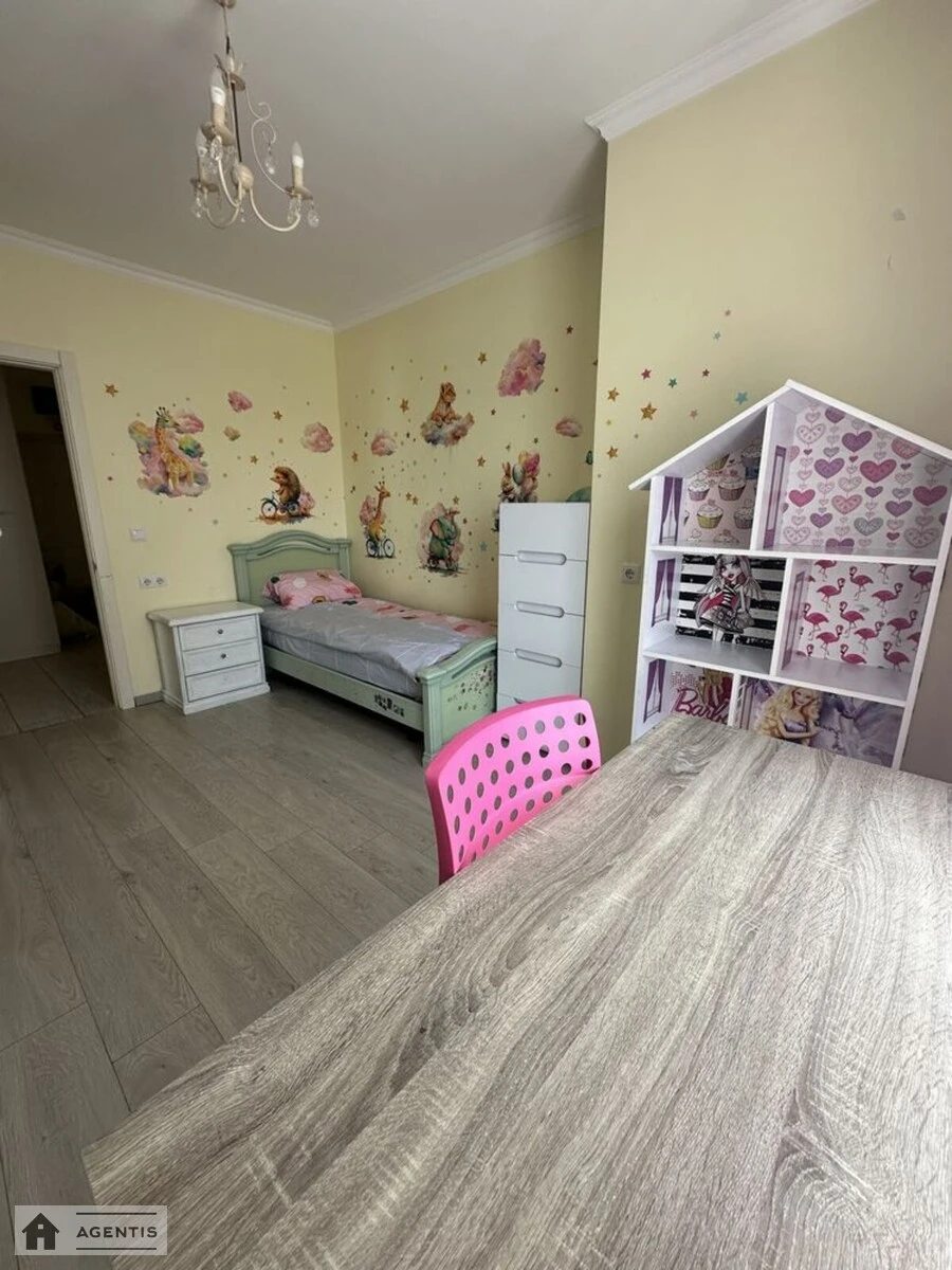 Здам квартиру 3 кімнати, 90 m², 7 пов./9 поверхів. Вишневе. 