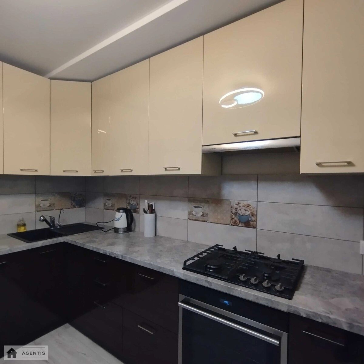 Здам квартиру 2 кімнати, 57 m², 5 пов./9 поверхів. Софіївська Борщагівка. 