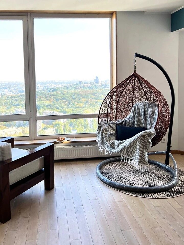 Apartment for rent 1 room, 52 m², 25th fl./27 floors. Bakynska, Kyiv. 