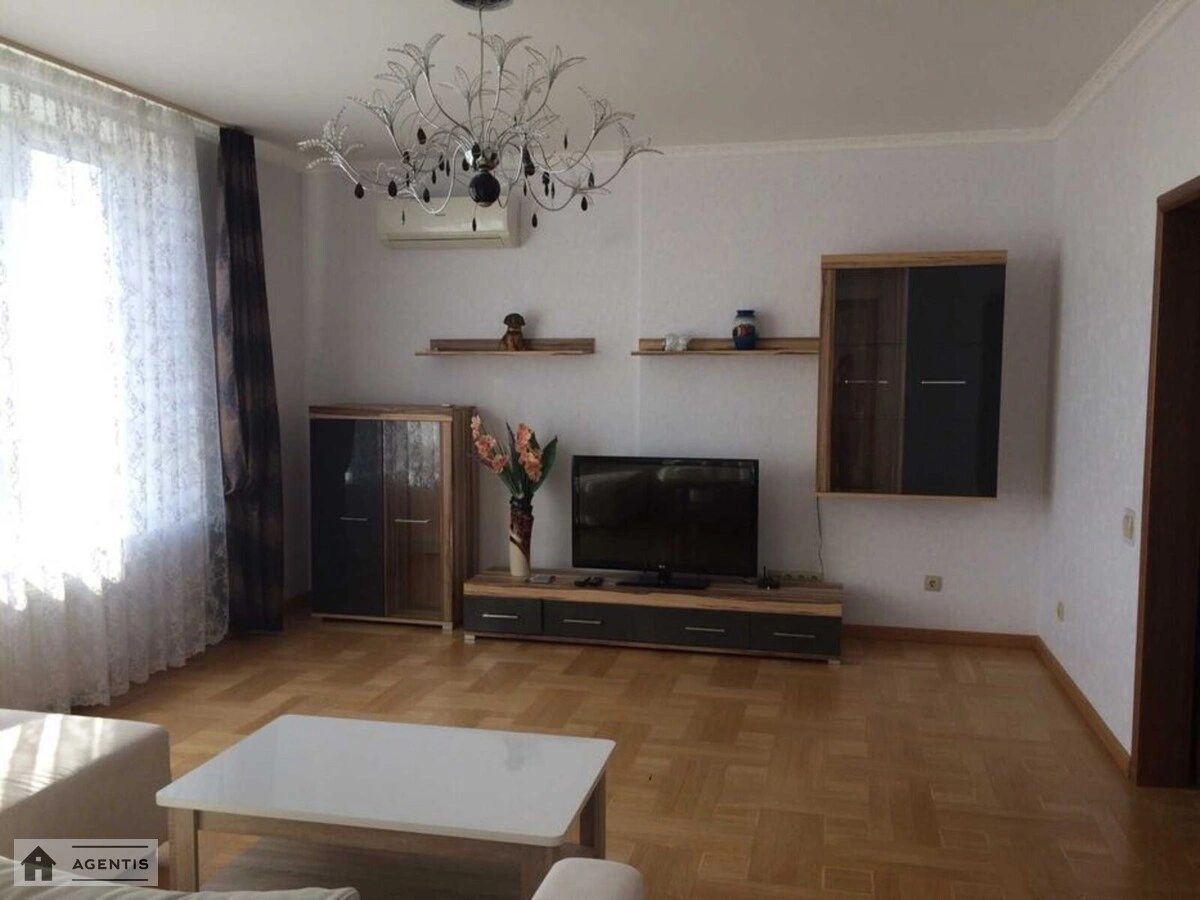 Сдам квартиру 2 комнаты, 84 m², 19 эт./25 этажей. Валерія Лобановського просп. (Червонозоряний), Киев. 