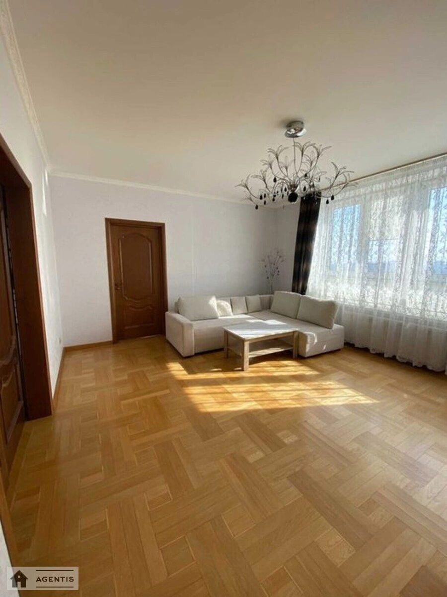 Сдам квартиру 2 комнаты, 84 m², 19 эт./25 этажей. Валерія Лобановського просп. (Червонозоряний), Киев. 