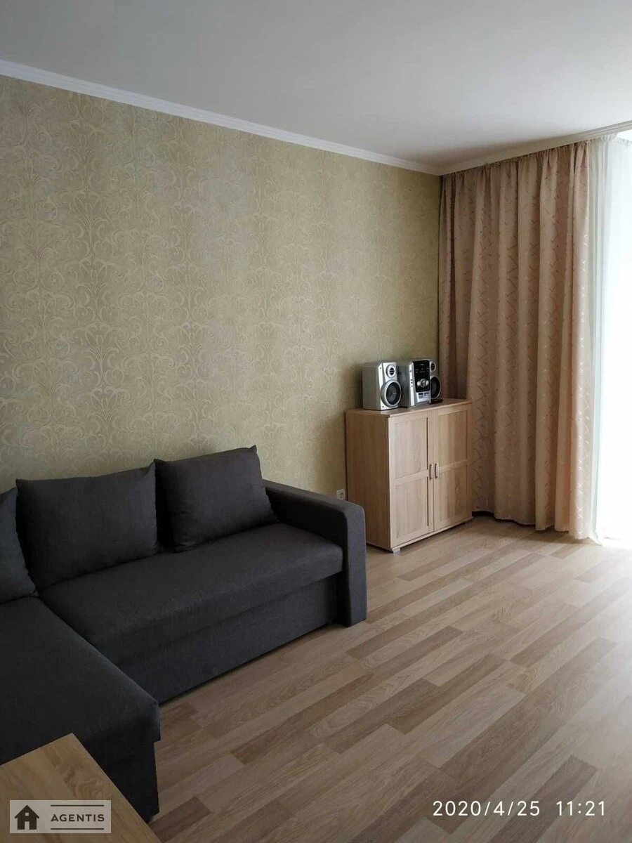 Apartment for rent 1 room, 50 m², 8th fl./25 floors. 2, Dragomanova 2, Kyiv. 