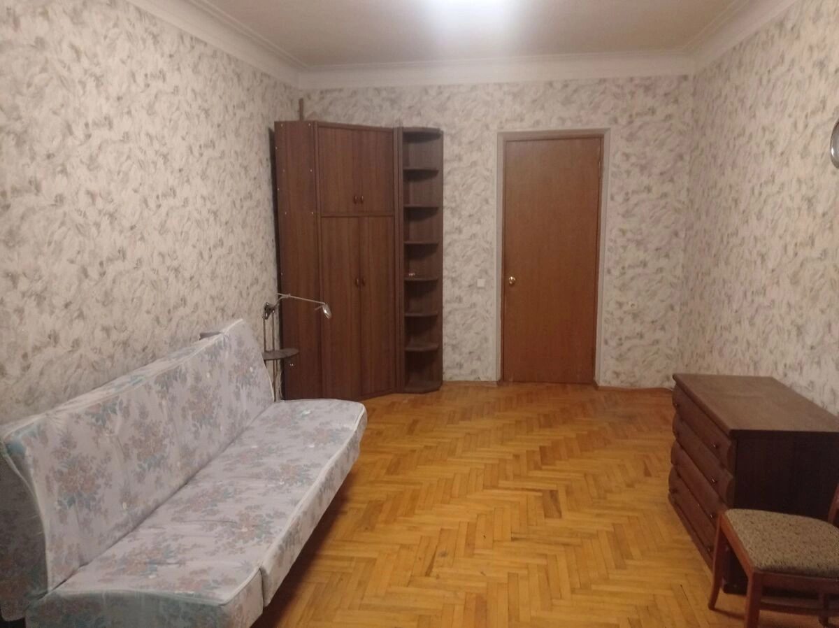 Сдам квартиру 2 комнаты, 60 m², 2 эт./7 этажей. 6, Юрія Іллєнка вул. (Мельникова), Киев. 