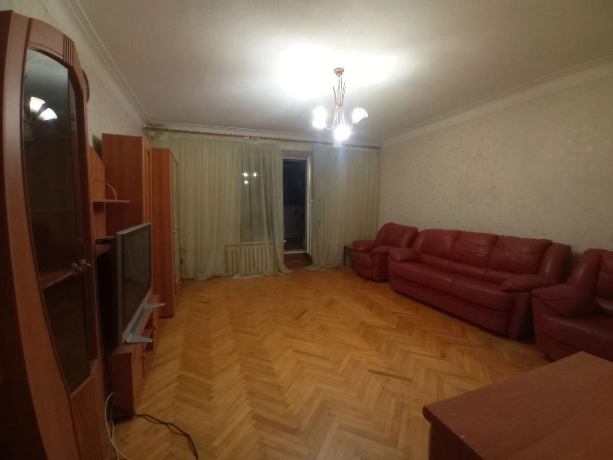 Apartment for rent 2 rooms, 60 m², 2nd fl./7 floors. 6, Yuriya Illyenka vul. Melnykova, Kyiv. 