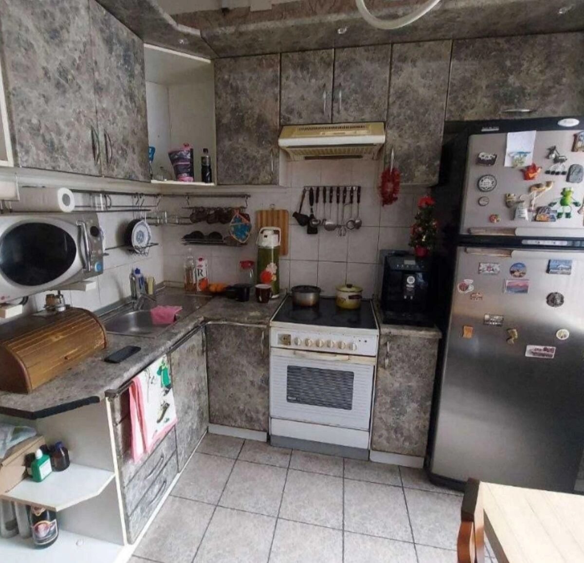 Здам квартиру 2 кімнати, 60 m², 2 пов./7 поверхів. 6, Юрія Іллєнка вул. (Мельникова), Київ. 