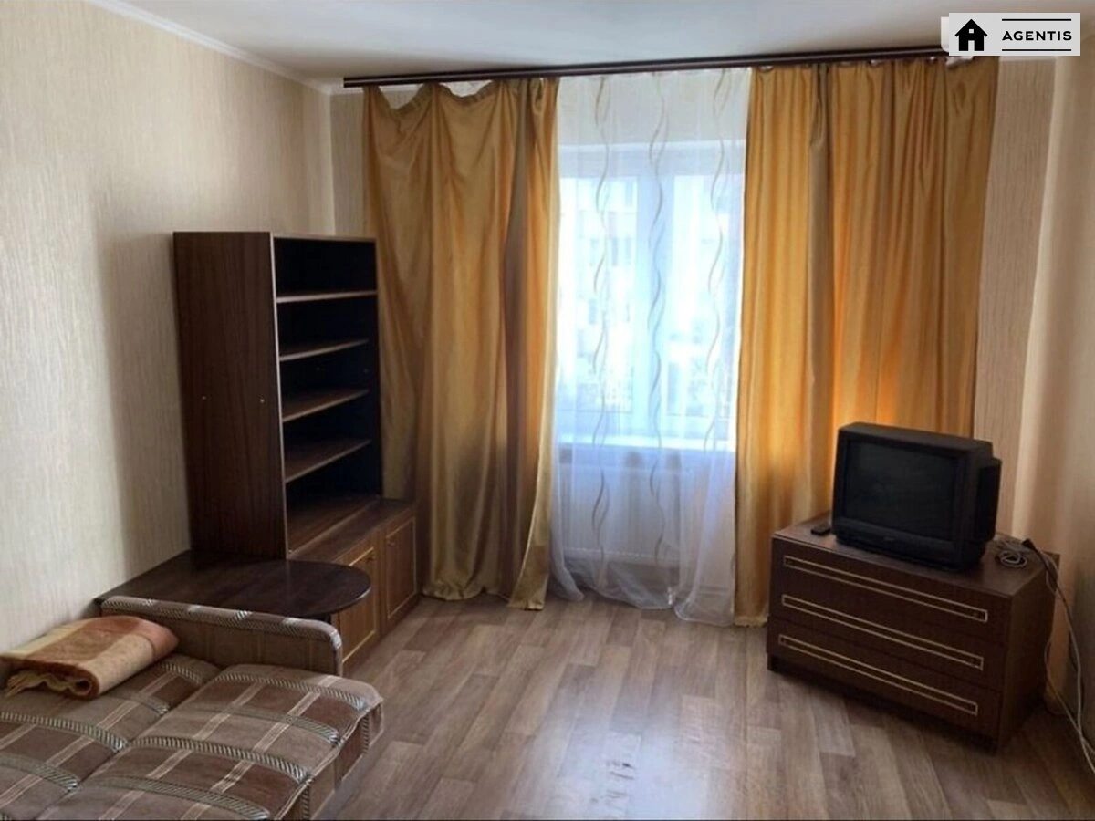 Apartment for rent 1 room, 48 m², 3rd fl./9 floors. 49, Chervonoyi Kalyny prosp. Volodymyra Mayakovskoho, Kyiv. 