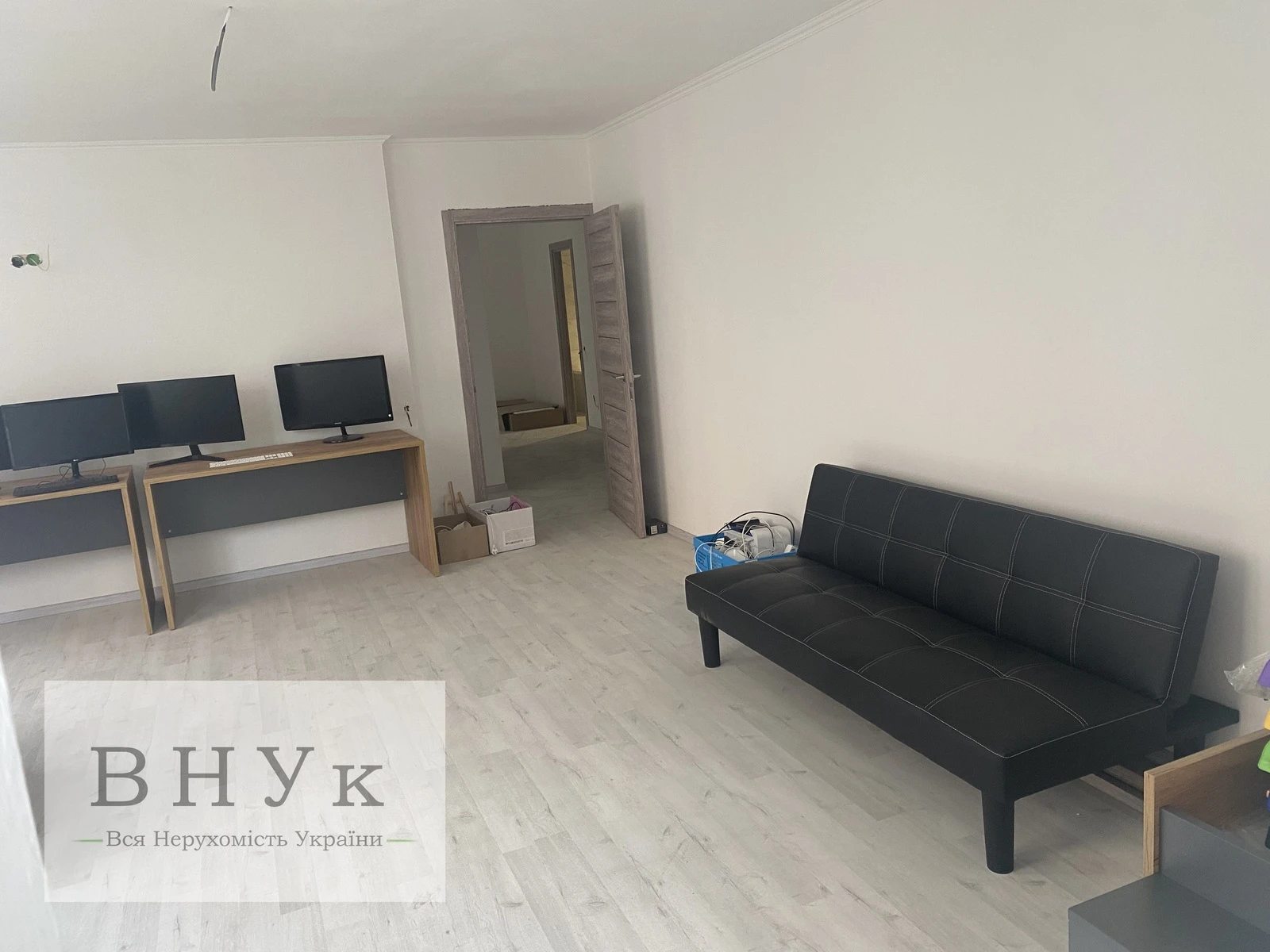 Продаж квартири 2 кімнати, 87 m², 2 пов./10 поверхів. Тролейбусна вул., Тернопіль. 