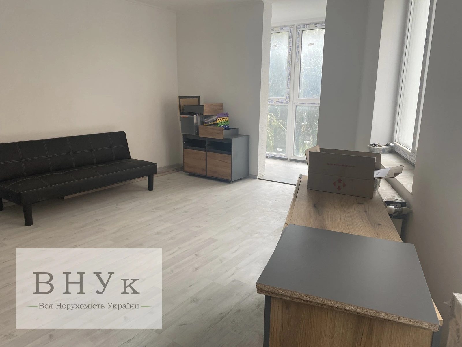 Продаж квартири 2 кімнати, 87 m², 2 пов./10 поверхів. Тролейбусна вул., Тернопіль. 