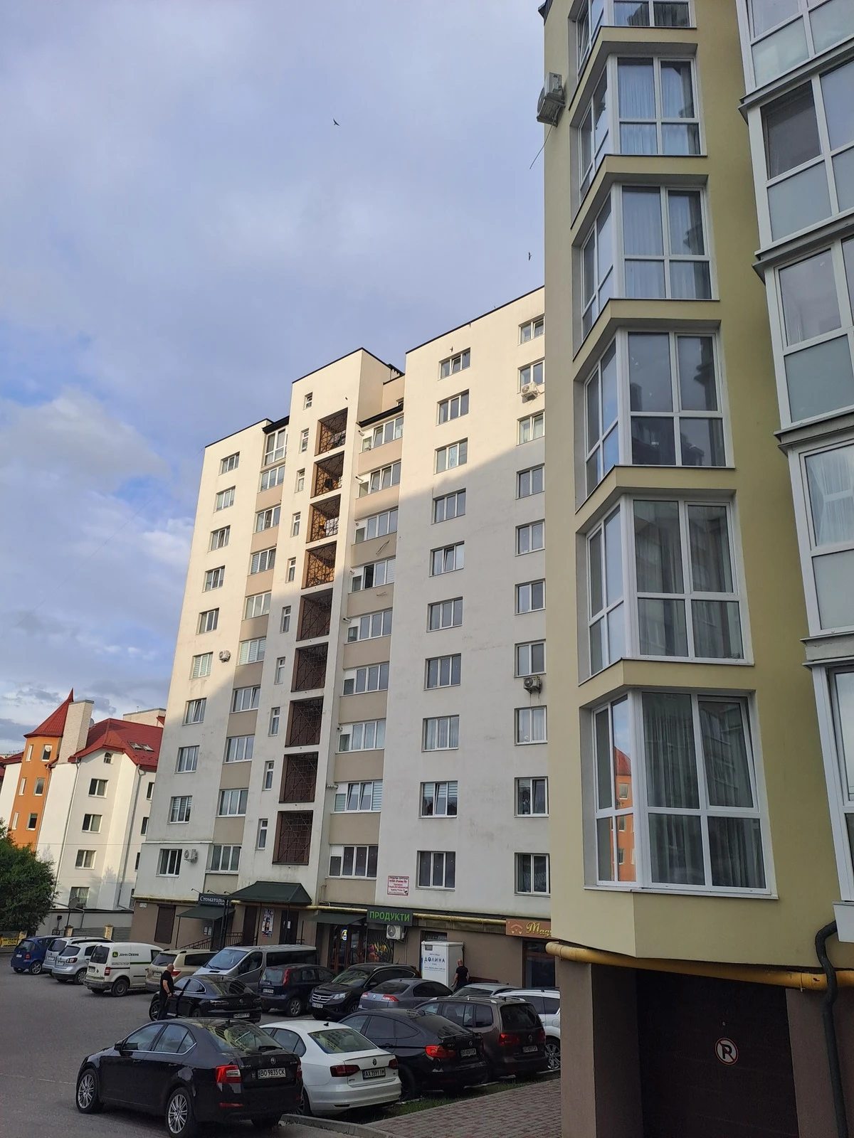 Продаж квартири 2 кімнати, 72 m², 6 пов./10 поверхів. Канада, Тернопіль. 