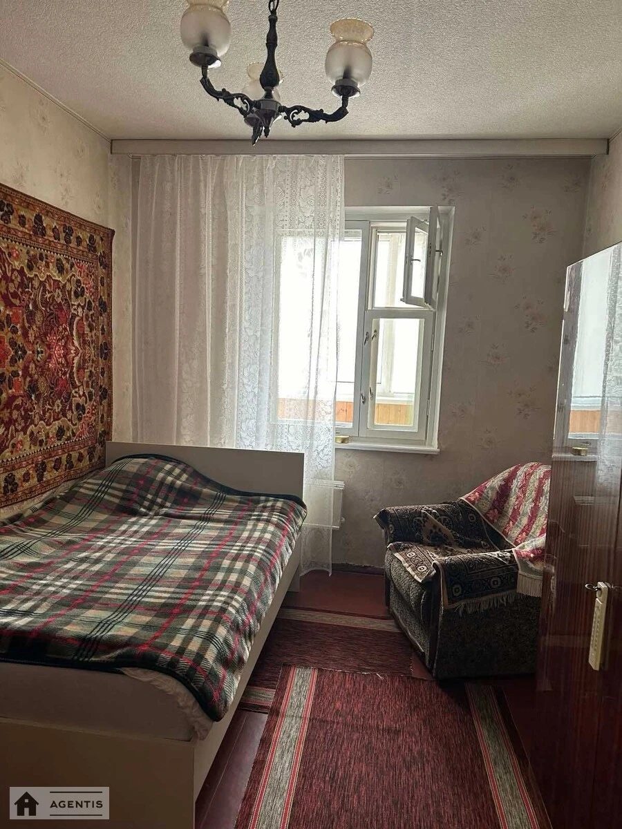 Сдам квартиру 2 комнаты, 50 m², 7 эт./10 этажей. 30, Ревуцкого 30, Киев. 