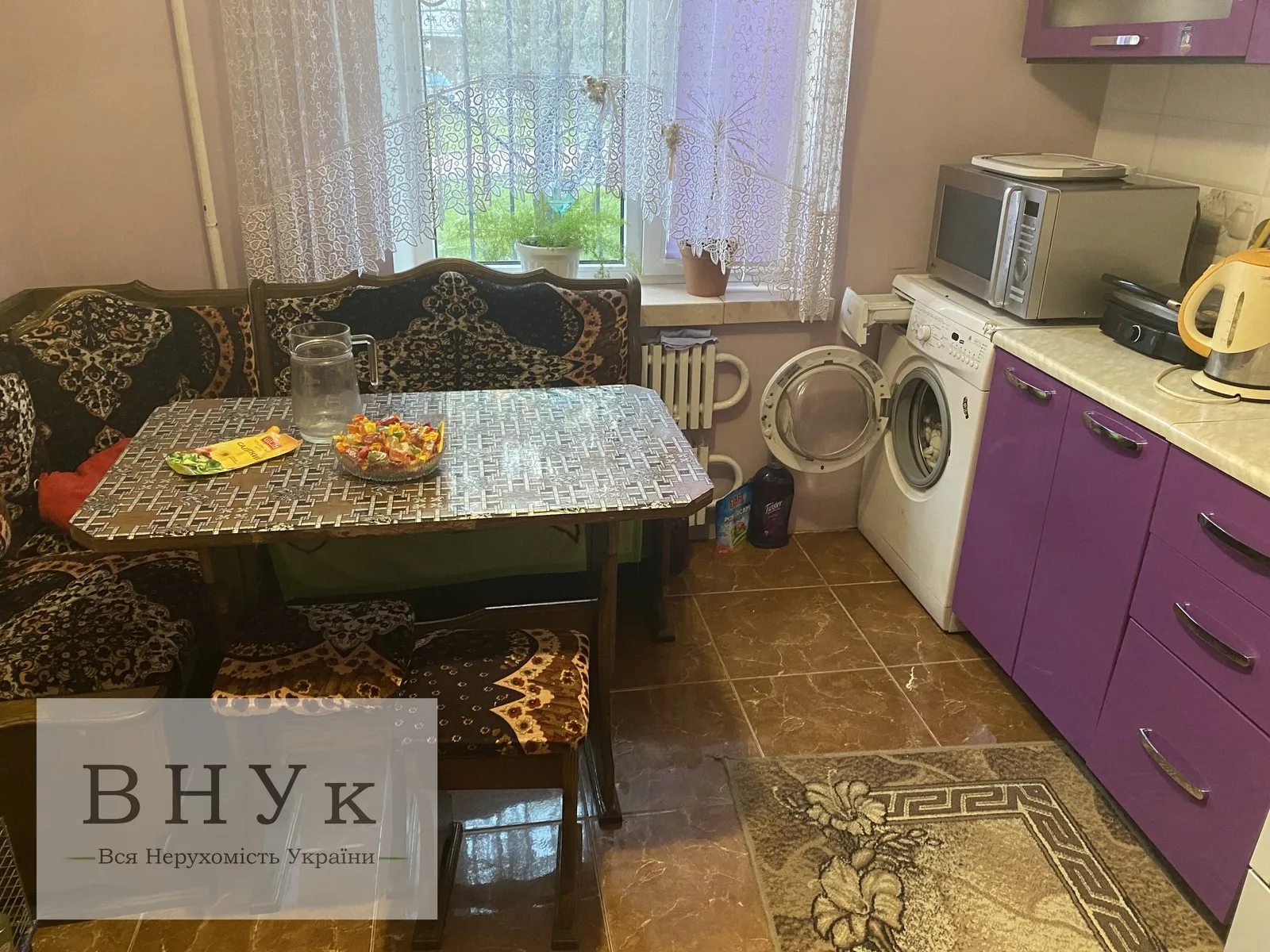 Продаж квартири 2 кімнати, 53 m², 1 пов./10 поверхів. Курбаса Л. вул., Тернопіль. 