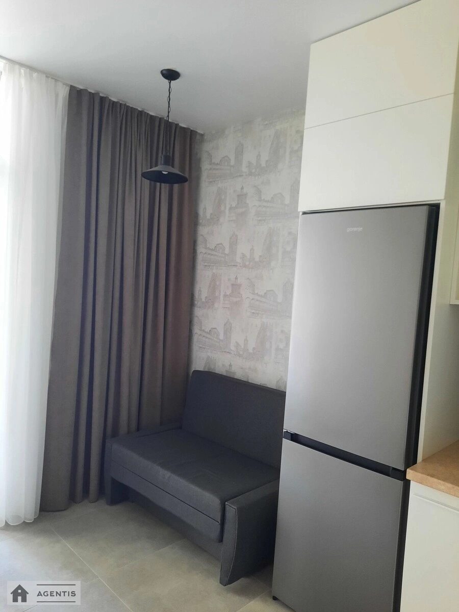 Apartment for rent 1 room, 42 m², 3rd fl./26 floors. Kahovska, Kyiv. 