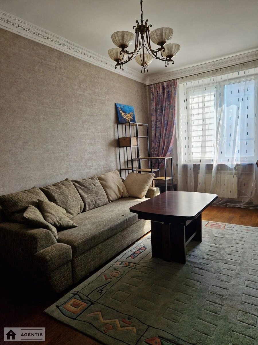 Apartment for rent 2 rooms, 50 m², 5th fl./5 floors. Svyatoshynskyy rayon, Kyiv. 