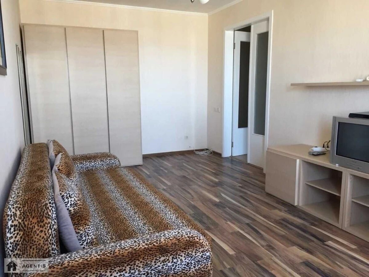 Сдам квартиру 1 комната, 47 m², 17 эт./22 этажа. 22, Академіка Палладіна просп., Киев. 