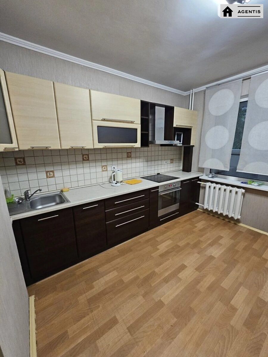 Apartment for rent 1 room, 52 m², 2nd fl./25 floors. 28, Anny Akhmatovoyi vul., Kyiv. 