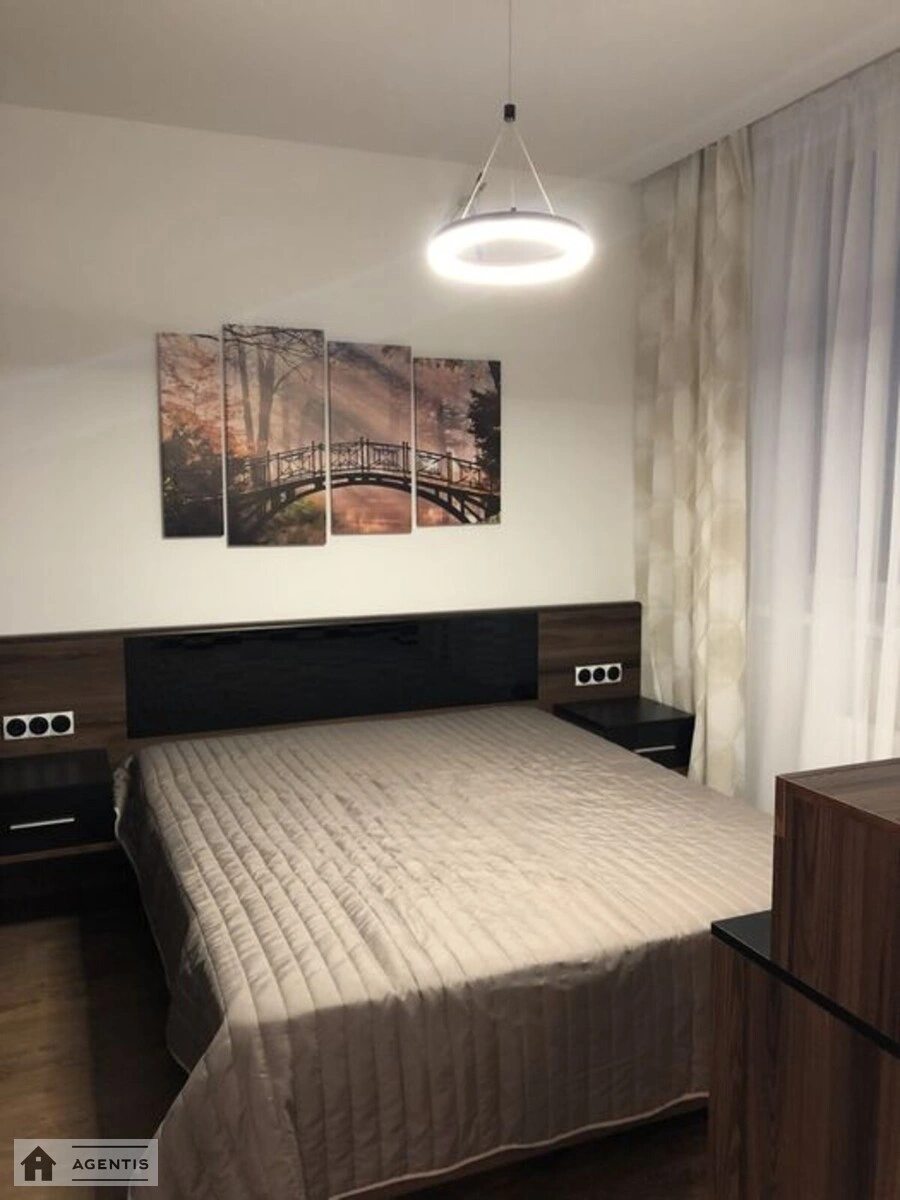 Сдам квартиру 1 комната, 39 m², 7 эт./9 этажей. 24, Лисківська вул., Киев. 