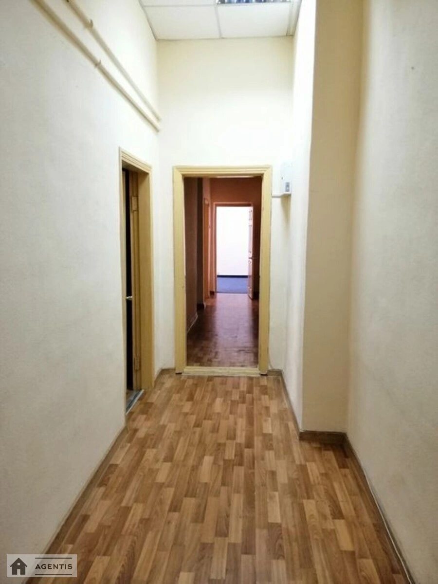 Apartment for rent 5 rooms, 100 m², 1st fl./4 floors. 12, Velika Zhytomirska 12, Kyiv. 