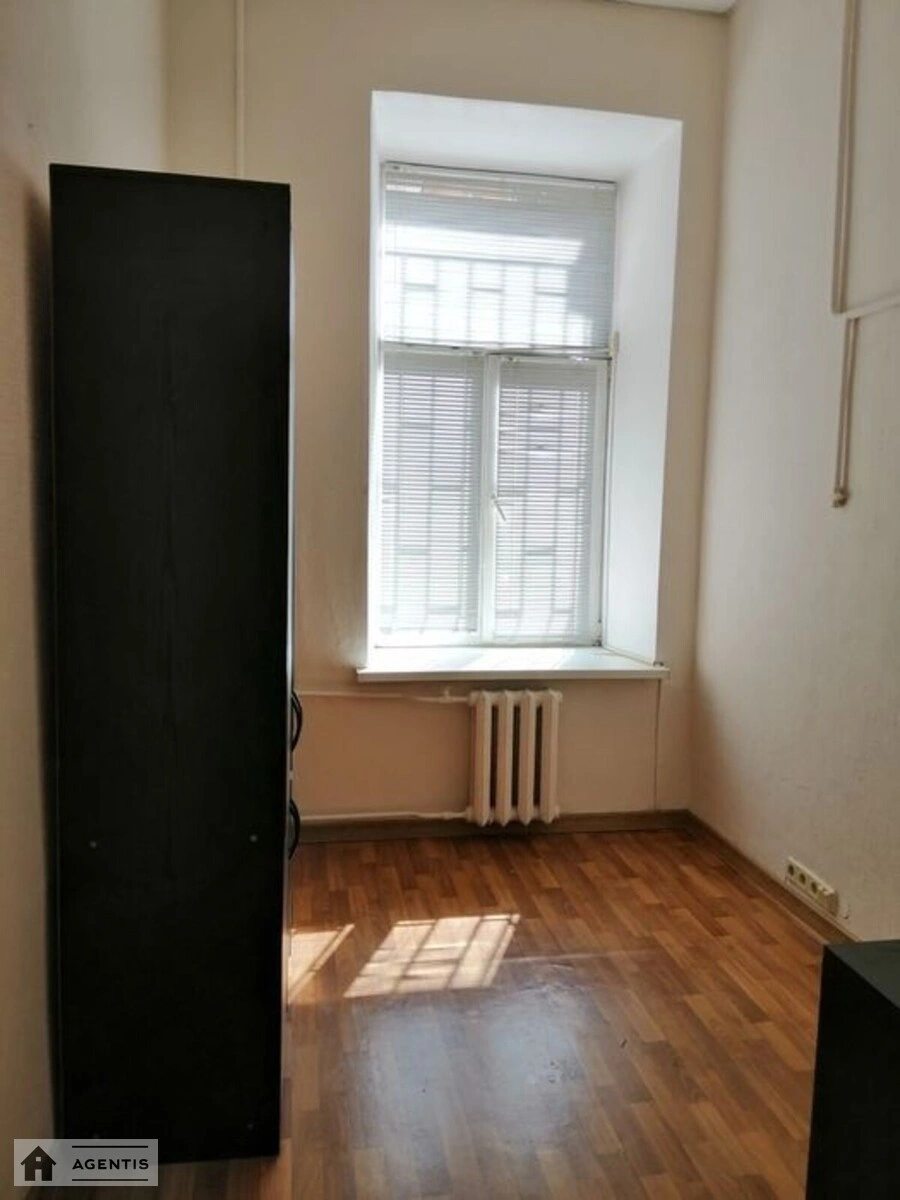 Apartment for rent 5 rooms, 100 m², 1st fl./4 floors. 12, Velika Zhytomirska 12, Kyiv. 