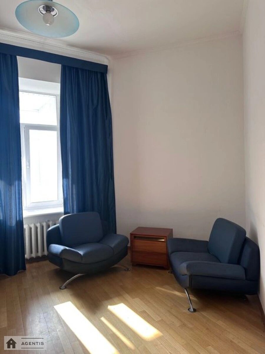 Apartment for rent 1 room, 56 m², 3rd fl./7 floors. 14, Kruglouniversytetska 14, Kyiv. 