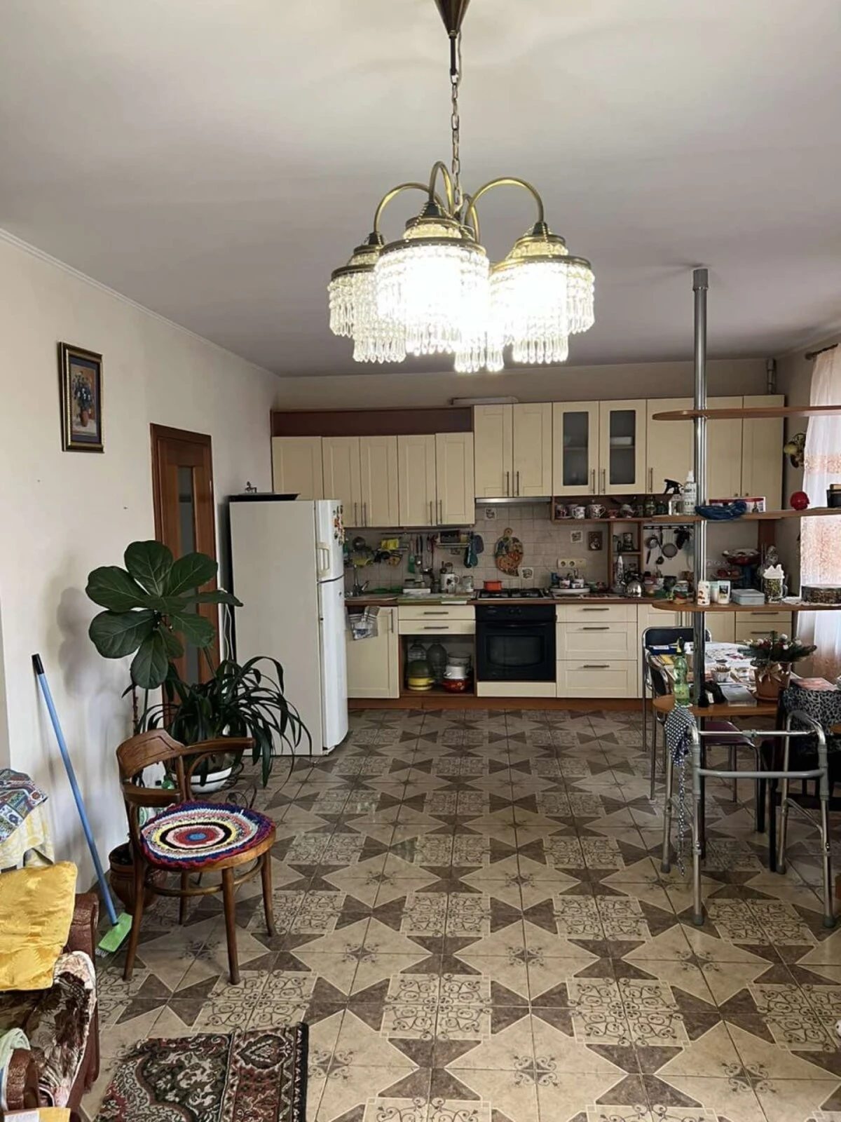 Продаж квартири 3 кімнати, 96 m², 2 пов./10 поверхів. 56, Вильямса Академика ул., Одеса. 