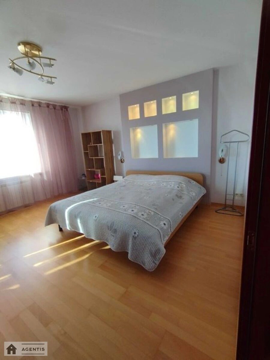 Apartment for rent 4 rooms, 142 m², 19th fl./20 floors. 8, Darnytckiy 8, Kyiv. 