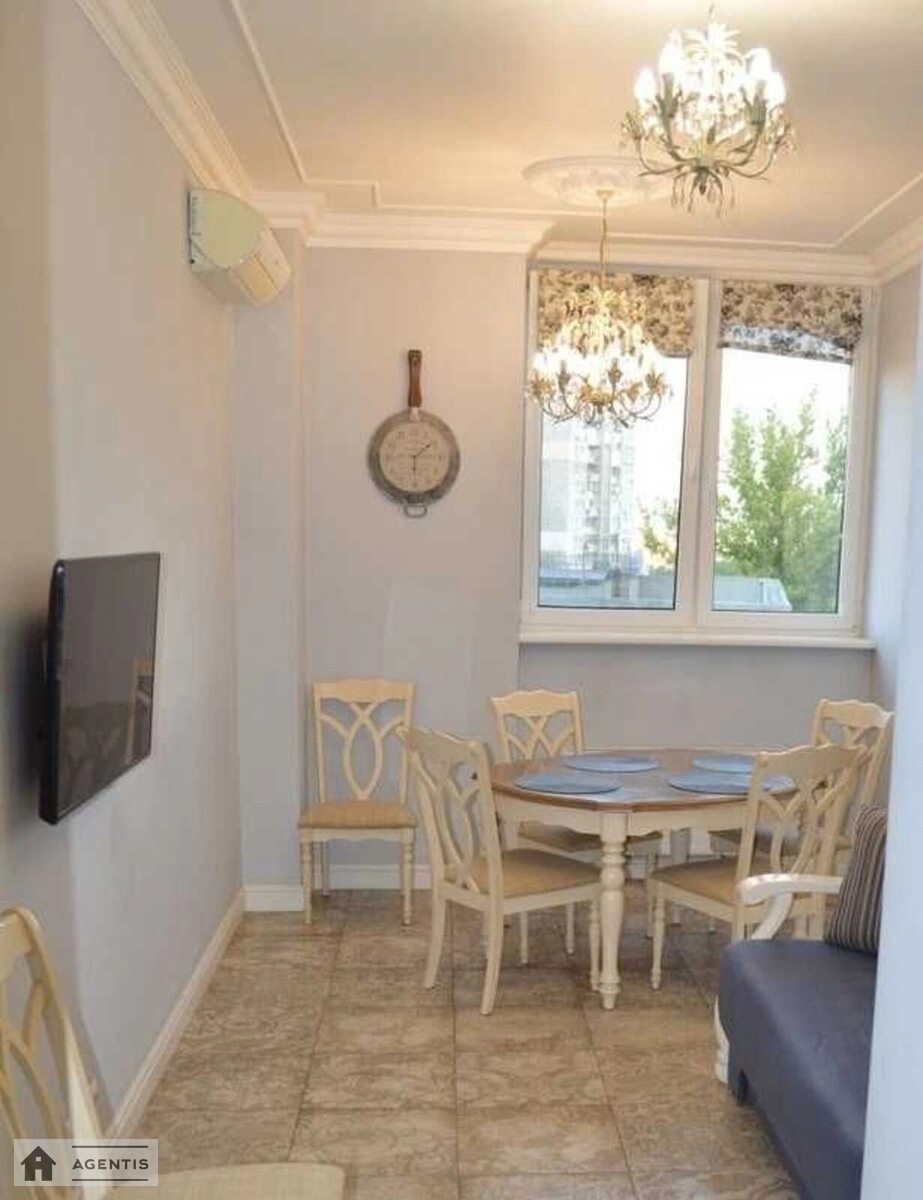 Apartment for rent 3 rooms, 116 m², 7th fl./17 floors. 44, Yevhena Konovaltsya vul. Shchorsa, Kyiv. 