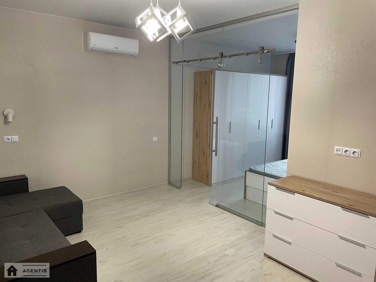 Сдам квартиру 2 комнаты, 47 m², 8 эт./25 этажей. 23, Балтийский 23, Киев. 