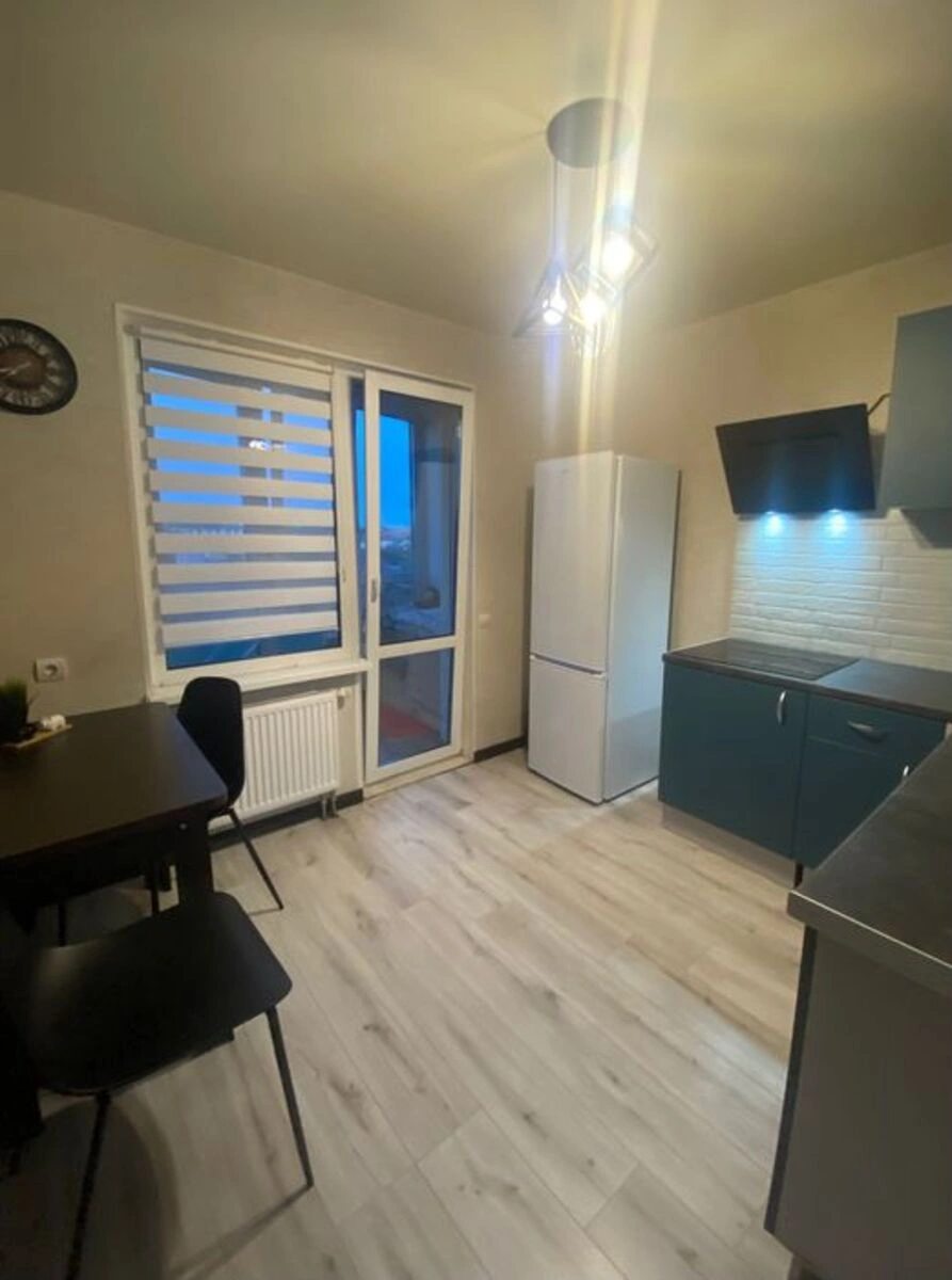 Здам квартиру 1 кімната, 40 m², 4 пов./6 поверхів. 75, Стеценка 75, Київ. 