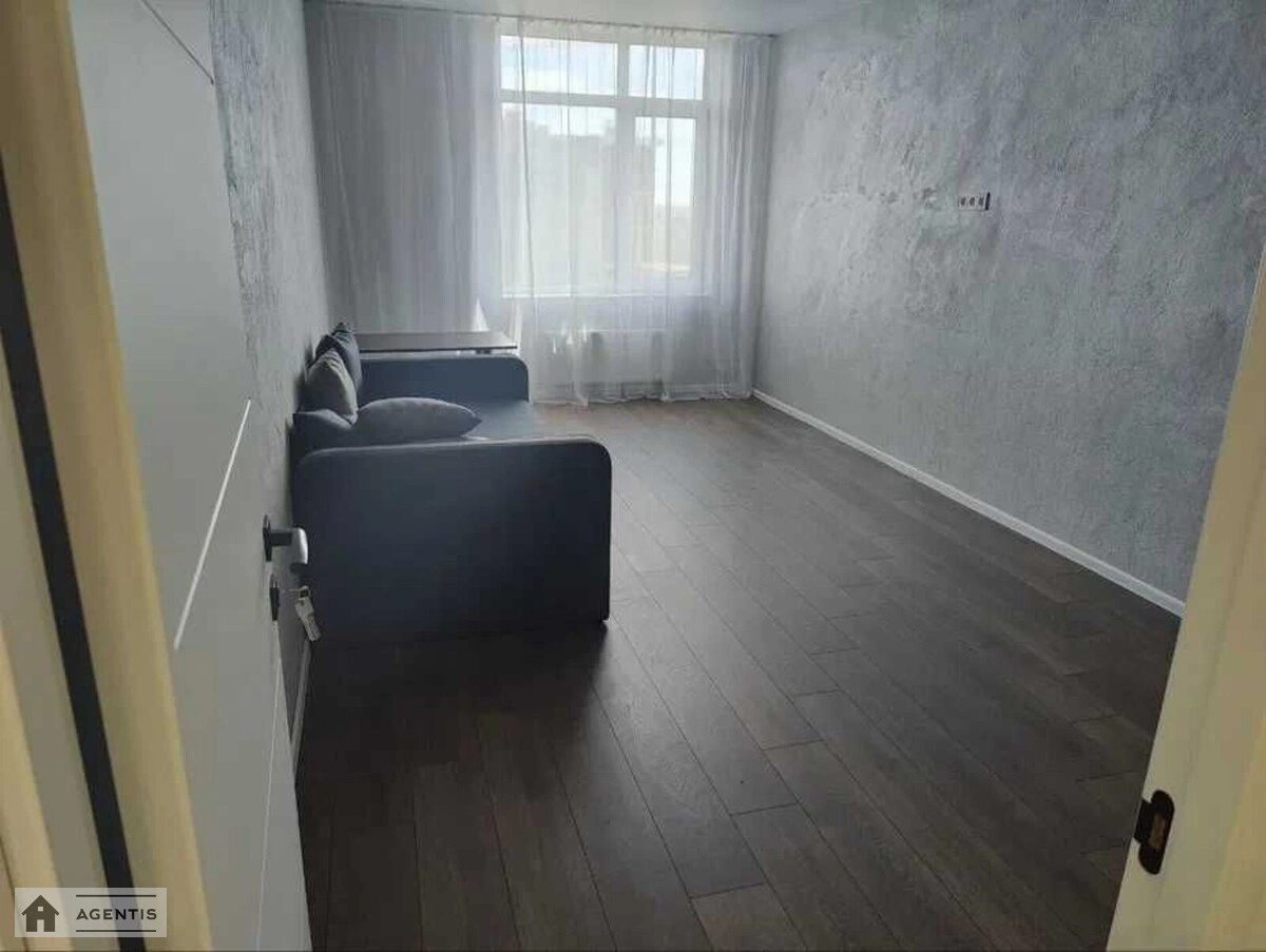 Apartment for rent 3 rooms, 93 m², 11th fl./16 floors. Akademika Zabolotnoho vul., Kyiv. 