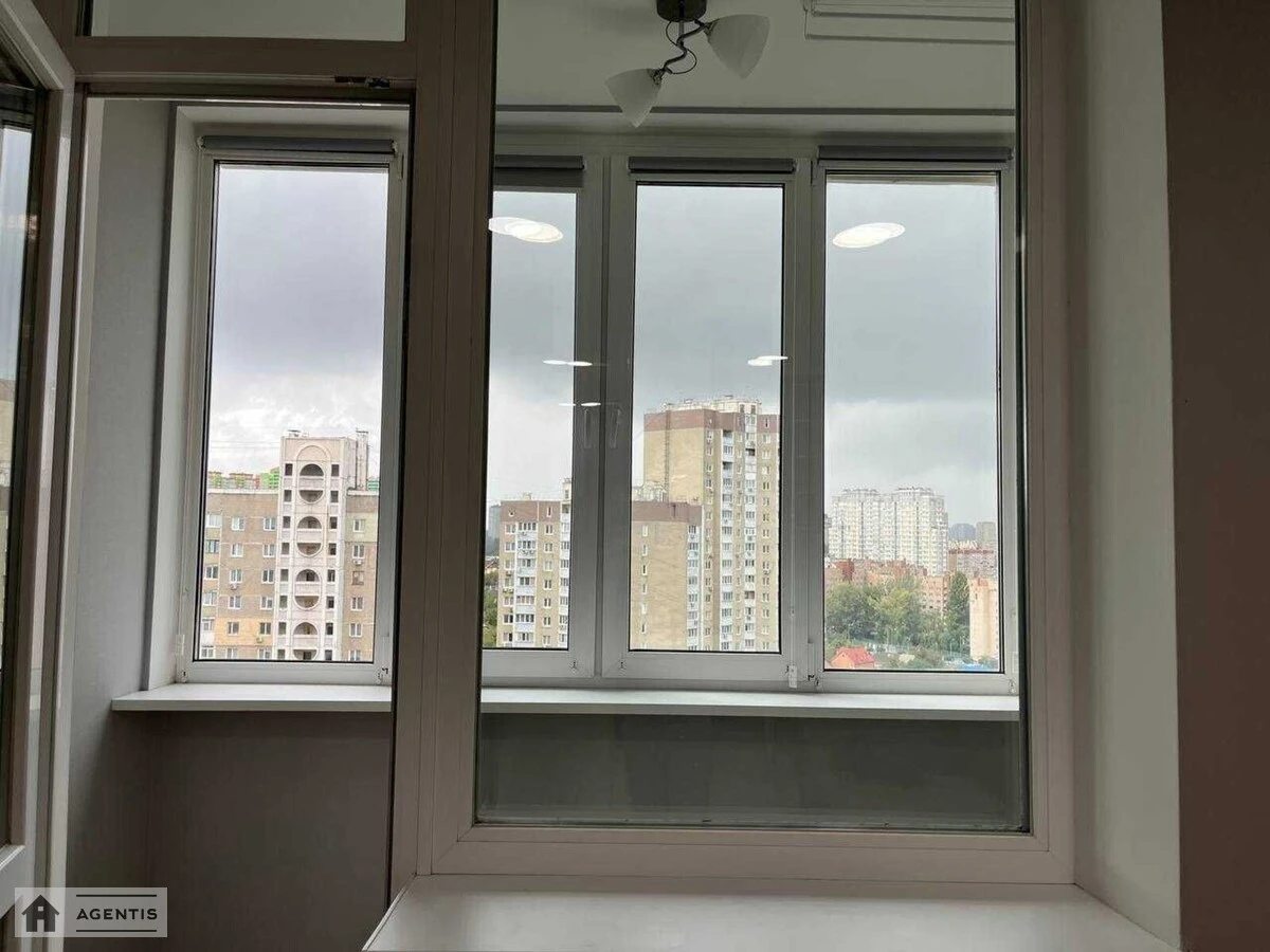 Сдам квартиру 1 комната, 31 m², 14 эт./25 этажей. 73, Полевая 73, Киев. 