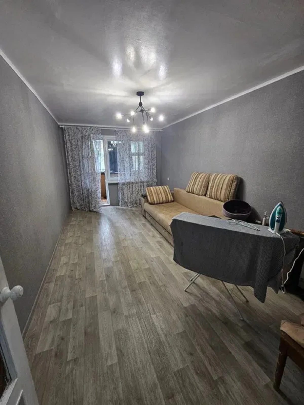 Apartments for sale 2 rooms, 49 m², 3rd fl./5 floors. 57, Nebesnoy Sotny prospekt Marshala Zhukova, Odesa. 