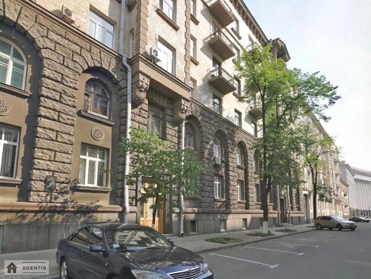 Здам квартиру 3 кімнати, 91 m², 2 пов./6 поверхів. 3, Банкова 3, Київ. 