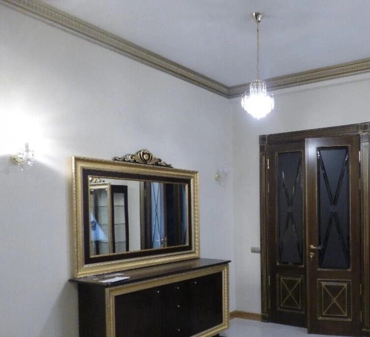 Apartment for rent 3 rooms, 91 m², 2nd fl./6 floors. 3, Bankova 3, Kyiv. 