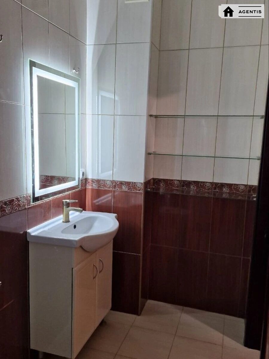 Сдам квартиру 2 комнаты, 73 m², 19 эт./25 этажей. 3, Олени Пчілки вул., Киев. 