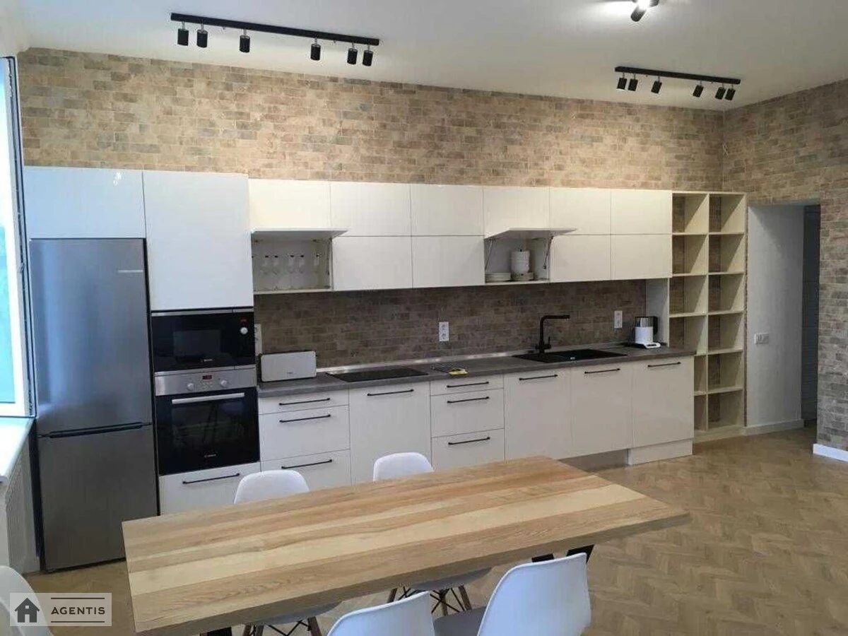 Здам квартиру 3 кімнати, 73 m², 5 пов./7 поверхів. 9, Івана Франка вул., Київ. 