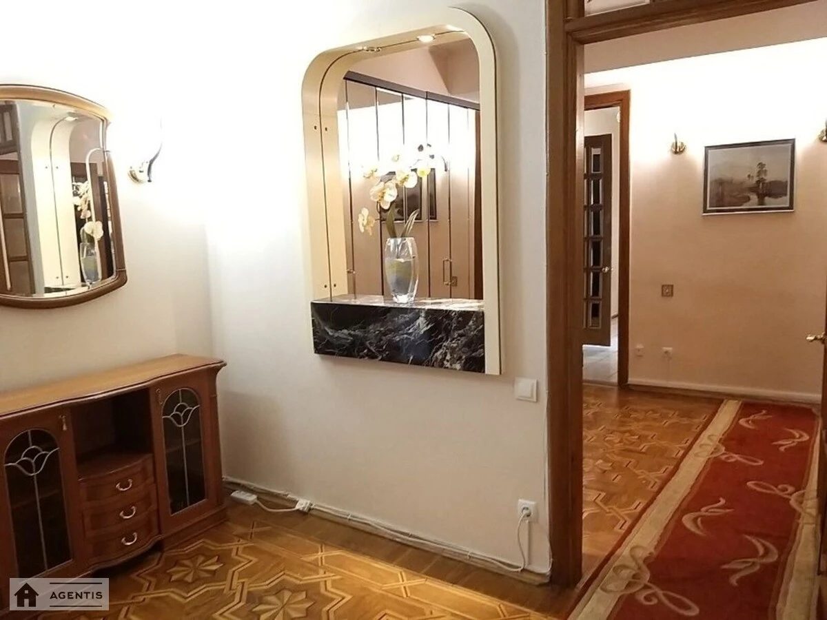 Apartment for rent 5 rooms, 150 m², 6th fl./6 floors. 10, Mechnykova 10, Kyiv. 