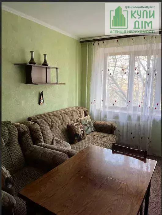 Apartments for sale 2 rooms, 48 m², 3rd fl./5 floors. Kremenchutska vul., Kropyvnytskyy. 