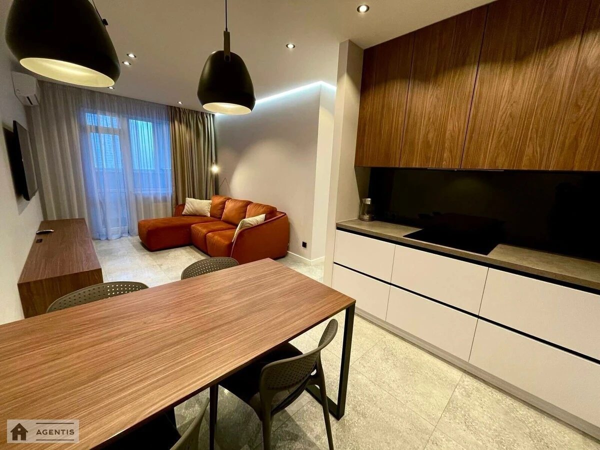 Apartment for rent 1 room, 52 m², 16th fl./25 floors. Beresteyskyy prosp. Peremohy, Kyiv. 