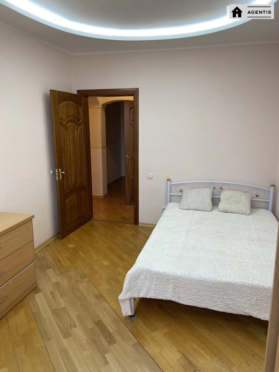 Здам квартиру 3 кімнати, 92 m², 11 пов./25 поверхів. 9, Здолбунівська 9, Київ. 