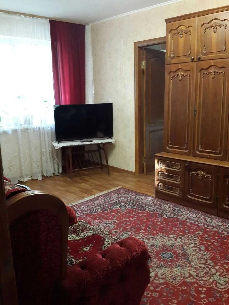 Apartment for rent 2 rooms, 46 m², 1st fl./5 floors. 12, Mykoly Vasylenka vul., Kyiv. 