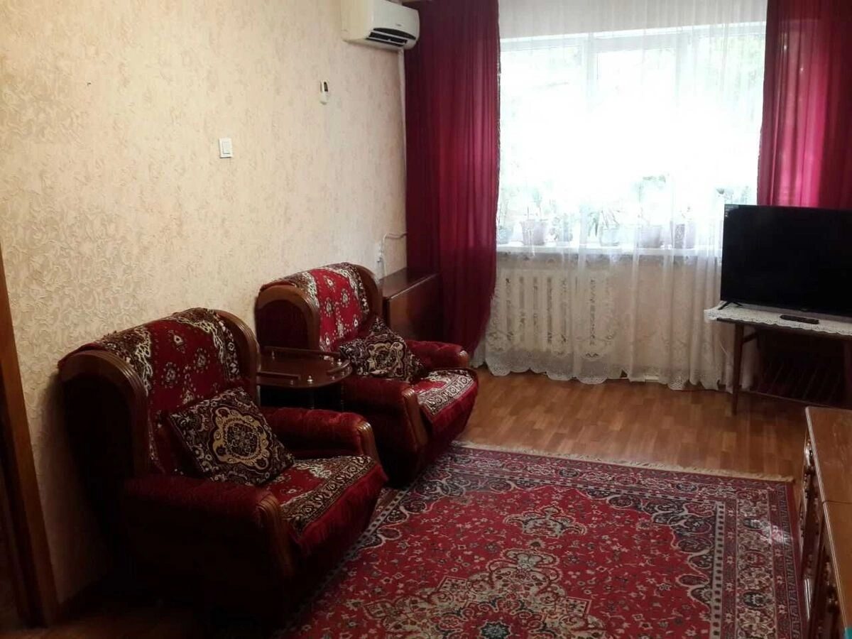 Apartment for rent 2 rooms, 46 m², 1st fl./5 floors. 12, Mykoly Vasylenka vul., Kyiv. 