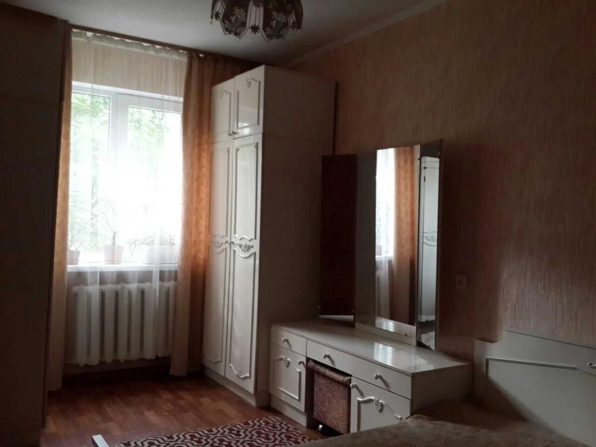 Apartment for rent 2 rooms, 46 m², 1st fl./5 floors. 12, Mykoly Vasylenka vul., Kyiv. 