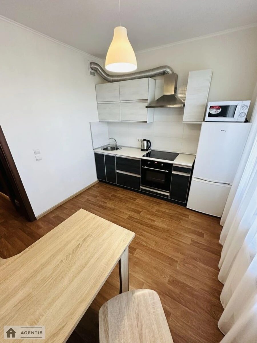 Сдам квартиру 1 комната, 37 m², 23 эт./25 этажей. 5, Софії Русової вул., Киев. 