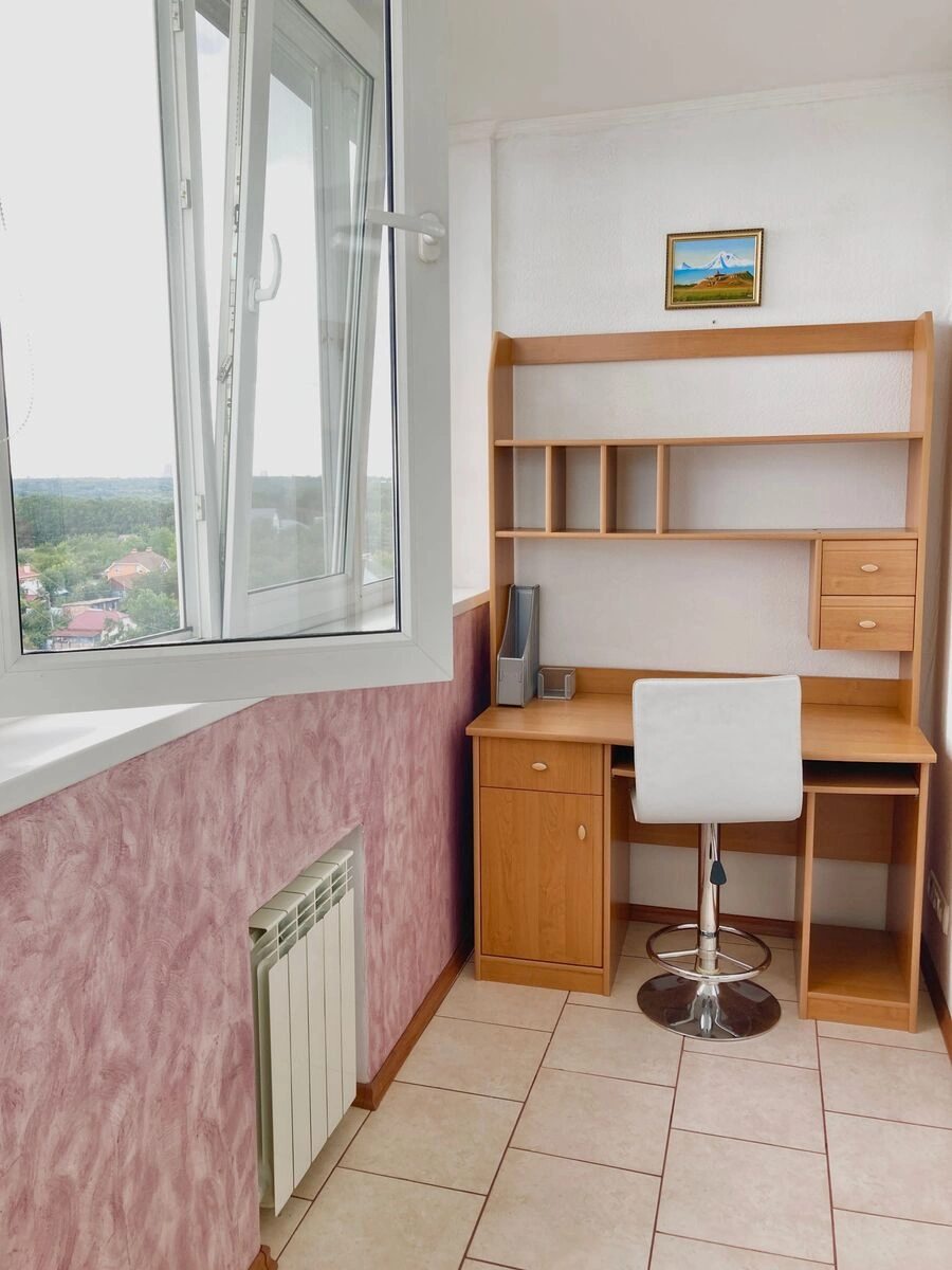 Сдам квартиру 2 комнаты, 50 m², 8 эт./16 этажей. 54, Науки 54, Киев. 