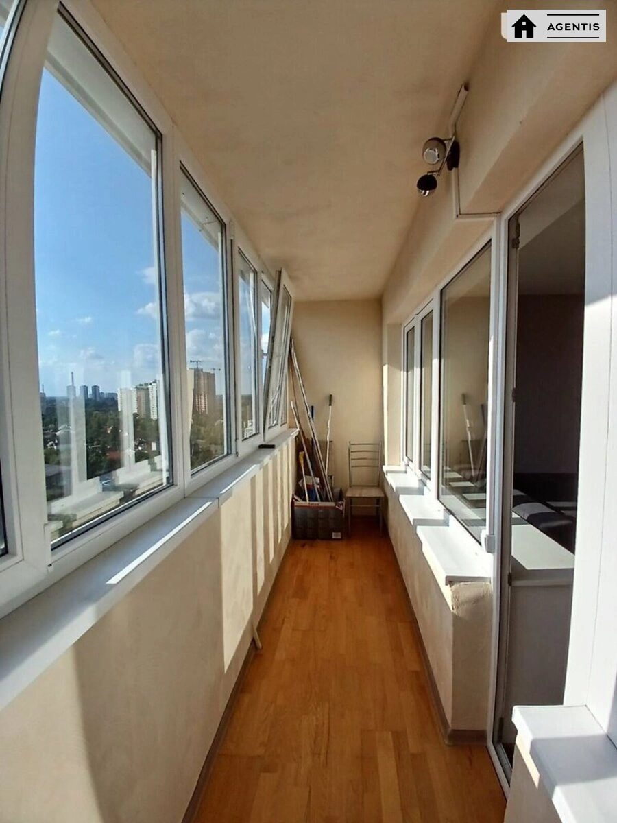 Apartment for rent 2 rooms, 50 m², 14th fl./16 floors. 114, Beresteyskyy prosp. Peremohy, Kyiv. 